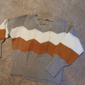 Zig zag sweater with open back
